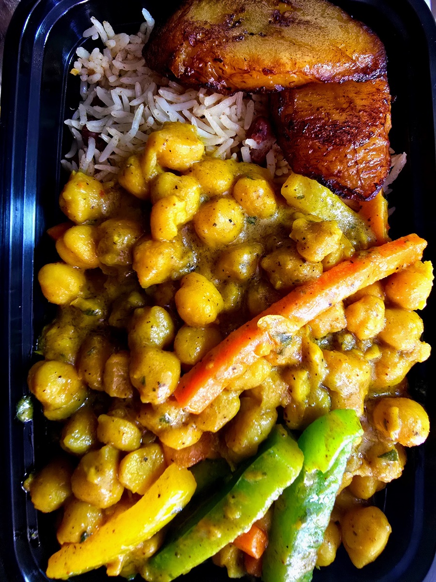 Chickpeas, rice, and plantains